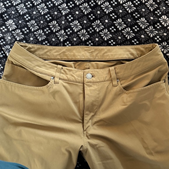 Lululemon ABC Slim Fit 5 Pocket Pants - Picture 4 of 7